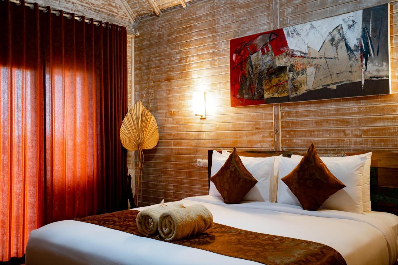 Gara Gara Sea View Hotel Batununggul Ngoại thất bức ảnh