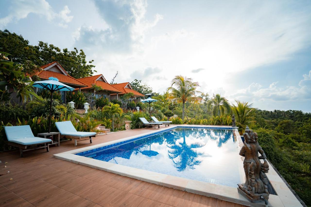 Gara Gara Sea View Hotel Batununggul Ngoại thất bức ảnh