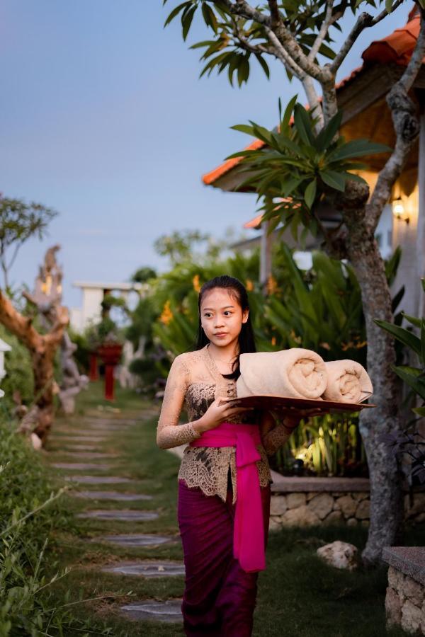Gara Gara Sea View Hotel Batununggul Ngoại thất bức ảnh