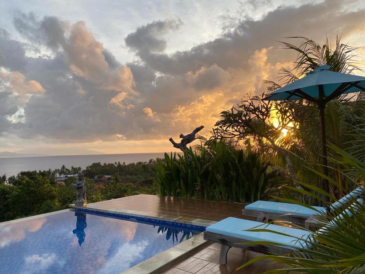 Gara Gara Sea View Hotel Batununggul Ngoại thất bức ảnh